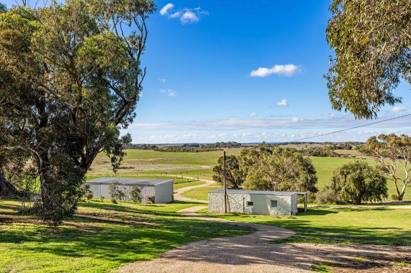 34 Mincham Road, Meningie For Sale by Farmbuy.com - image 9