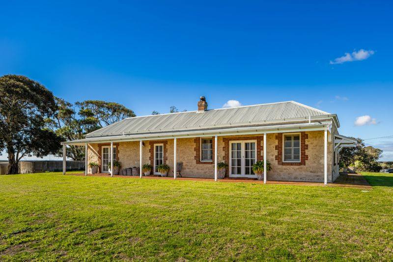 34 Mincham Road, Meningie For Sale by Farmbuy.com - image 3