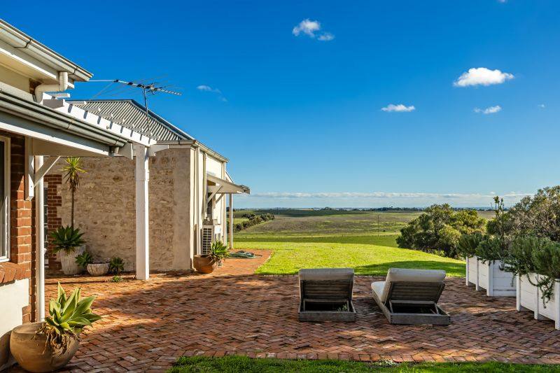 34 Mincham Road, Meningie For Sale by Farmbuy.com - image 6