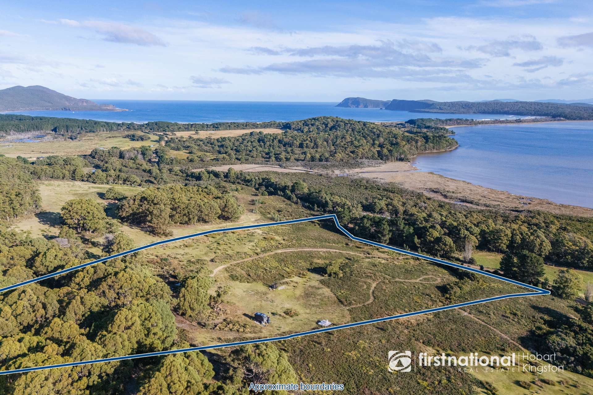 697 Cloudy Bay Road, South Bruny For Sale by Farmbuy.com - image 1