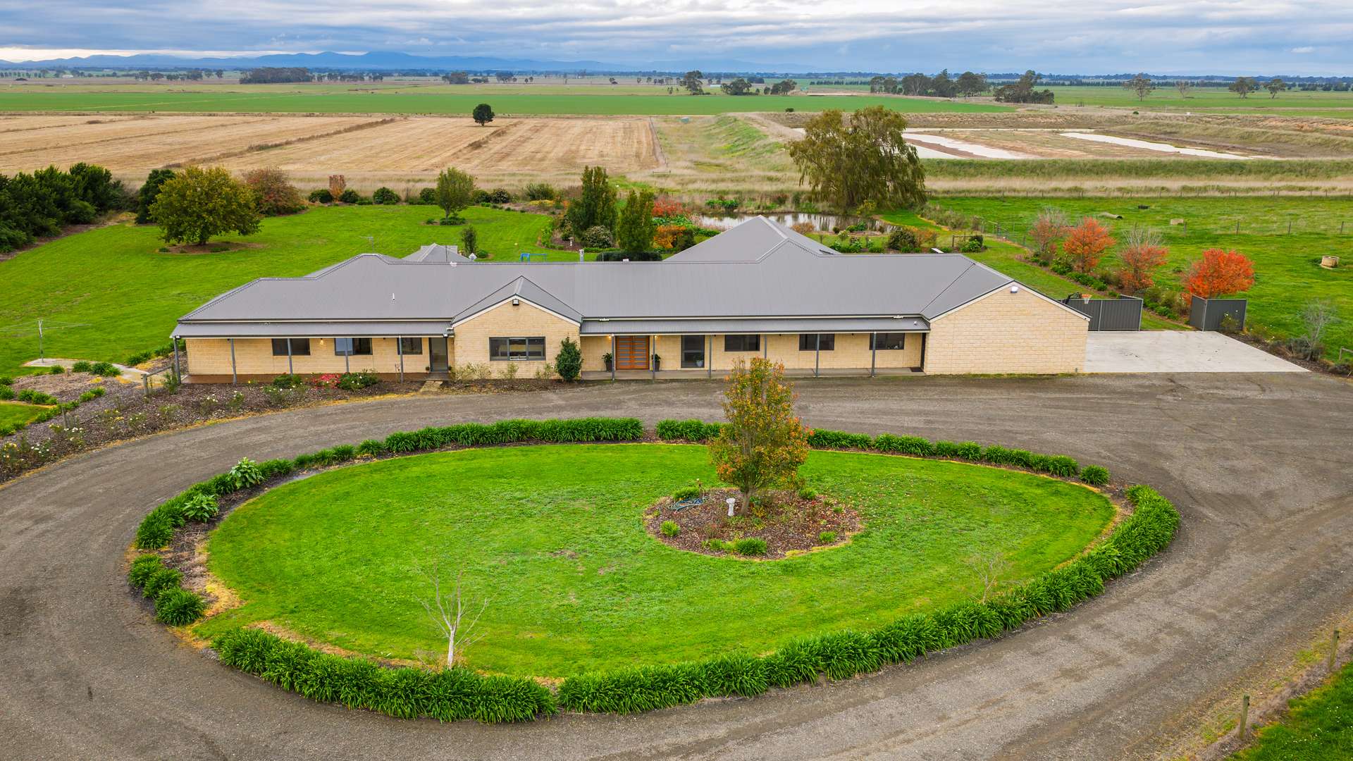 289 Denison Road, Rosedale For Sale by Farmbuy.com - image 2