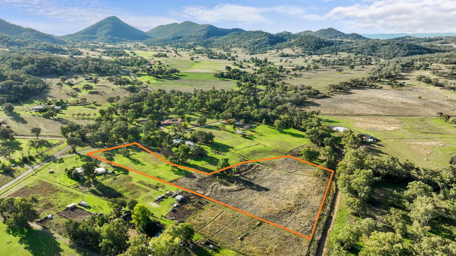 8 Currabubula Stock Route Road, Currabubula For Sale by Farmbuy.com - image 1