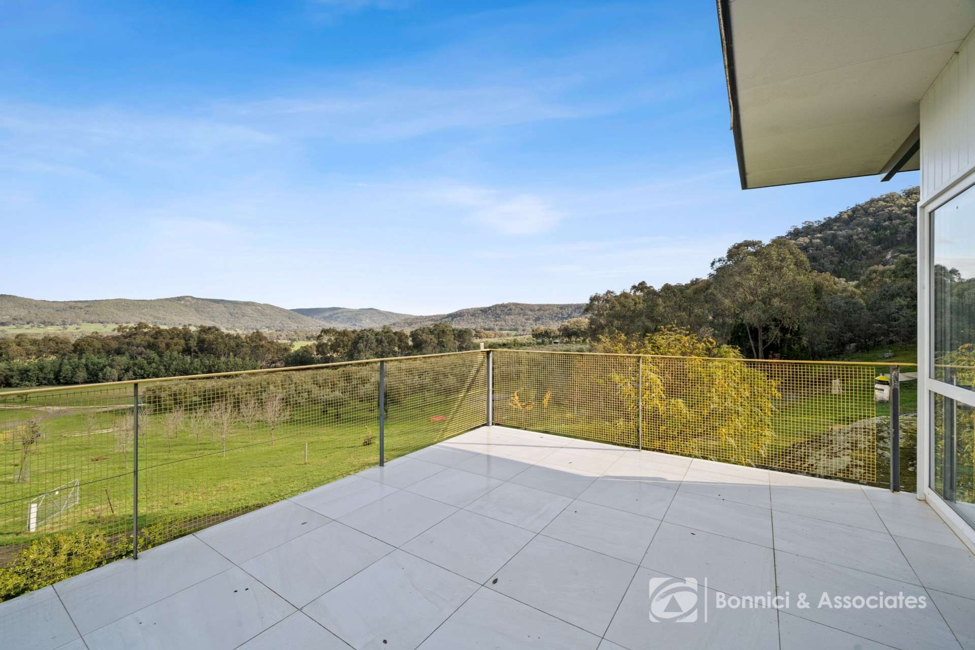 117 Sugarloaf Lane, Beechworth For Sale by Farmbuy.com - image 20