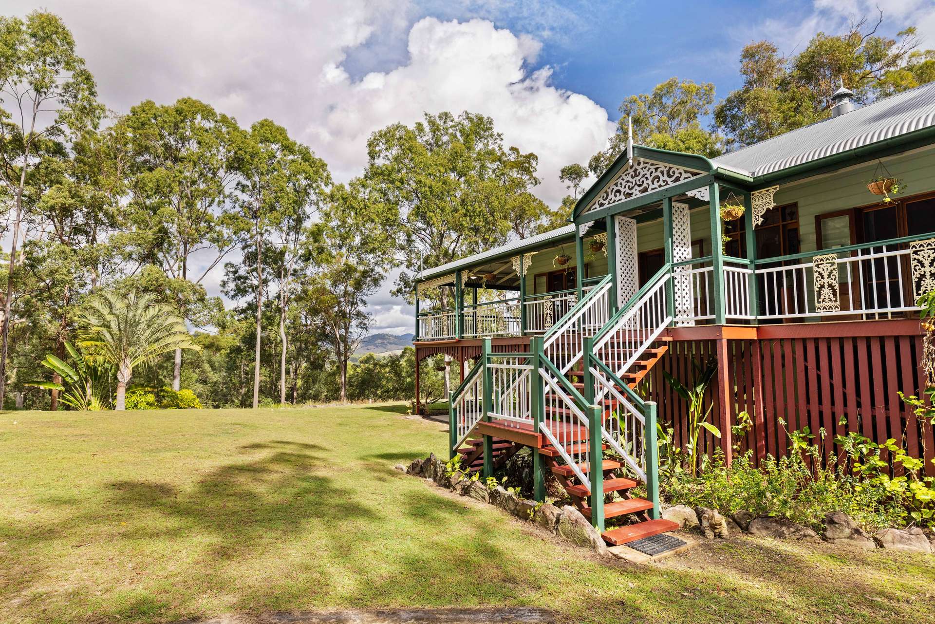 10 Westridge Close, The Palms For Sale by Farmbuy.com - image 2