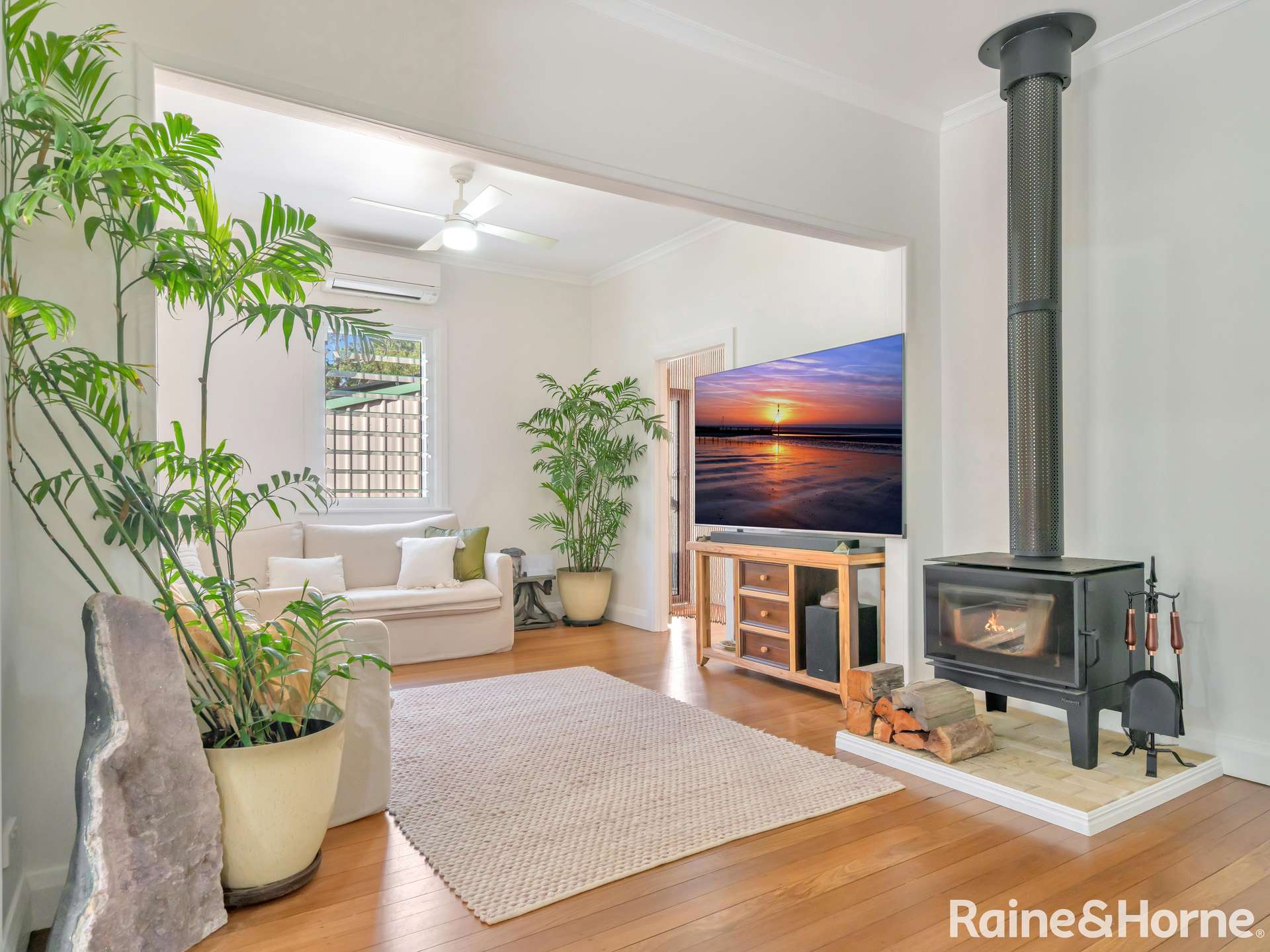 65 Park Drive, Ashby Heights For Sale by Farmbuy.com - image 6