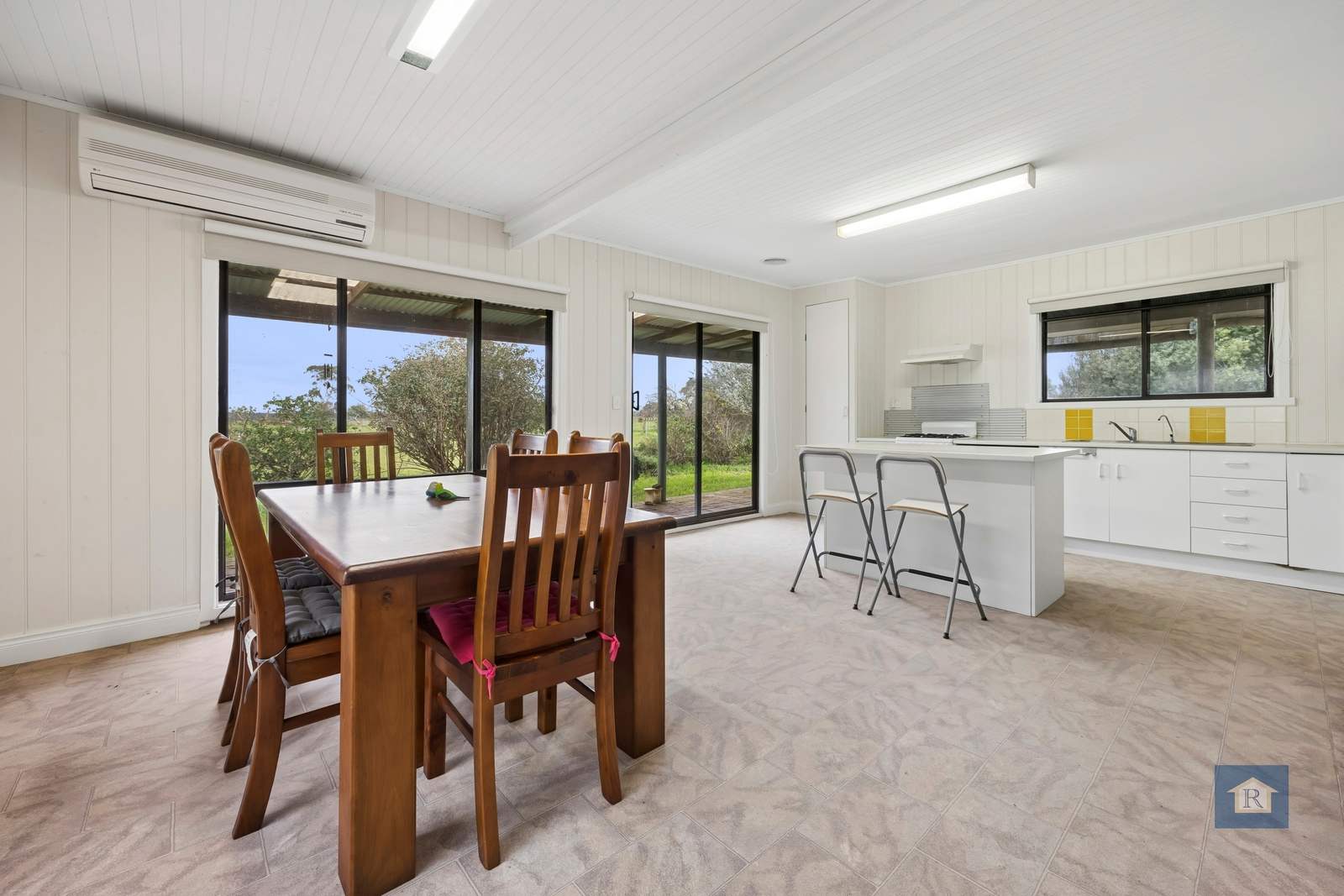 2274 Cobden-Stonyford Road, Stonyford For Sale by Farmbuy.com - image 5