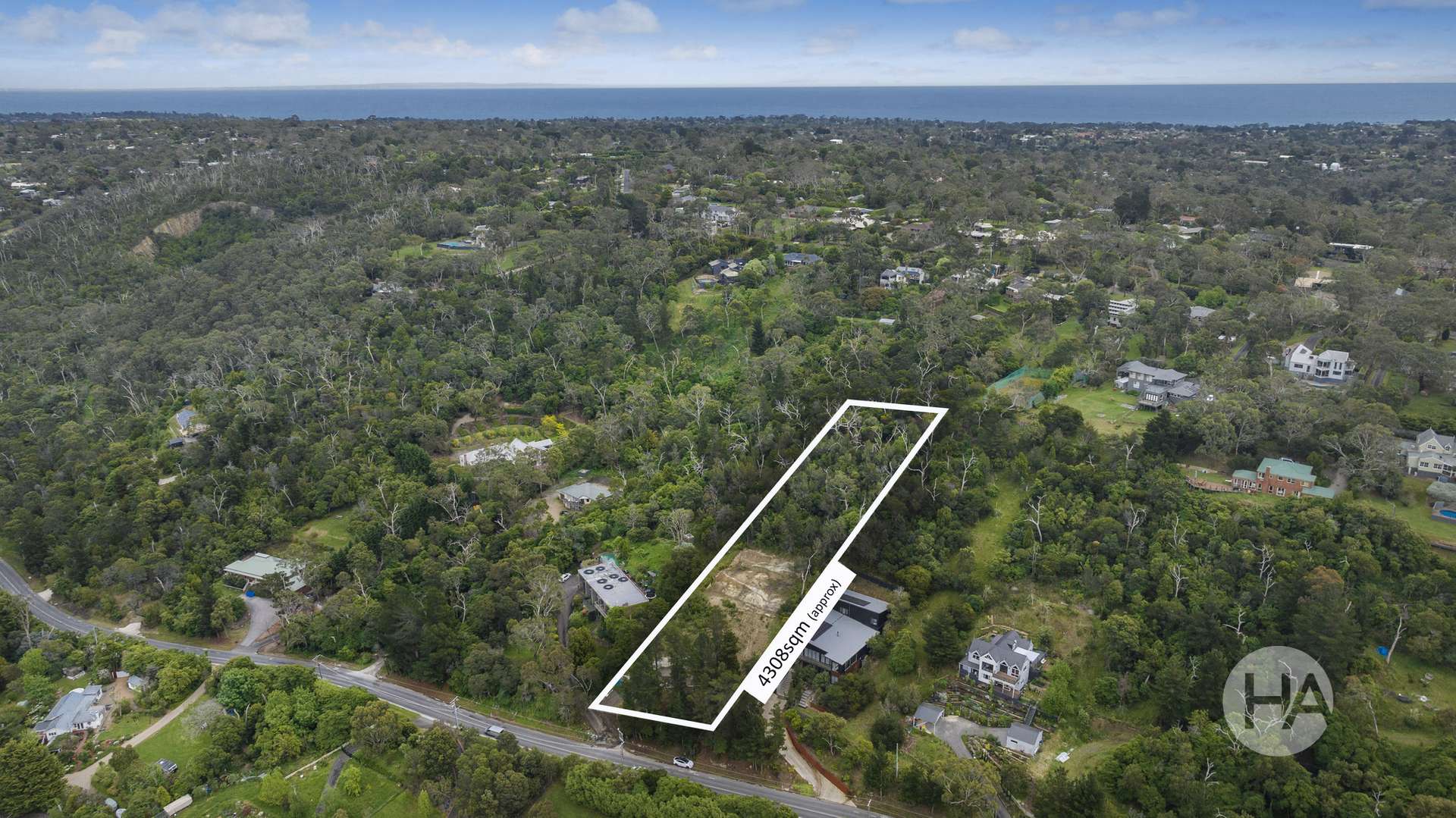 84 Two Bays Road, Mount Eliza For Sale by Farmbuy.com - image 3