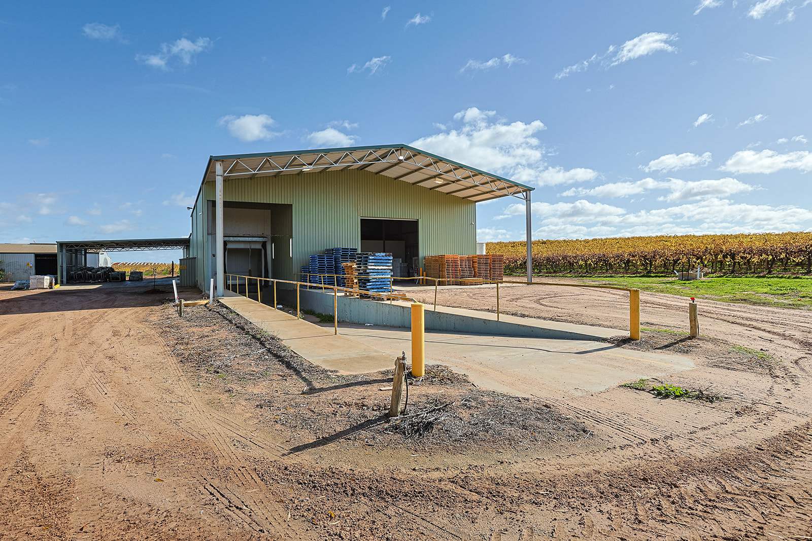 693 Kenley Road, Kenley For Sale by Farmbuy.com - image 15