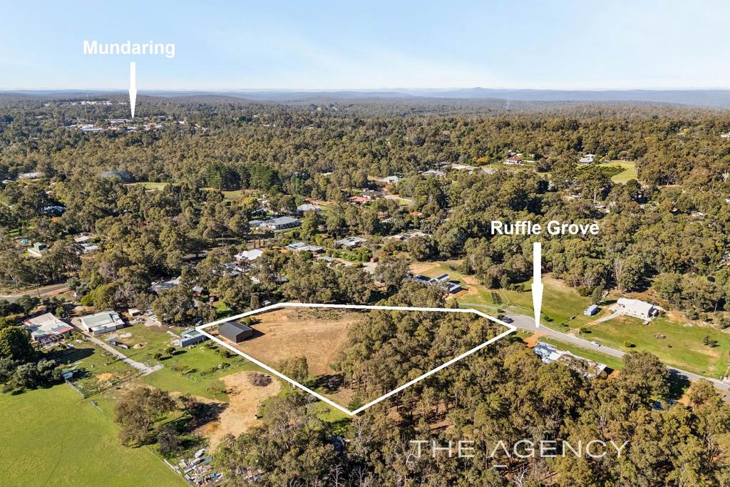 7 Ruffle Grove, Mundaring WA 6073