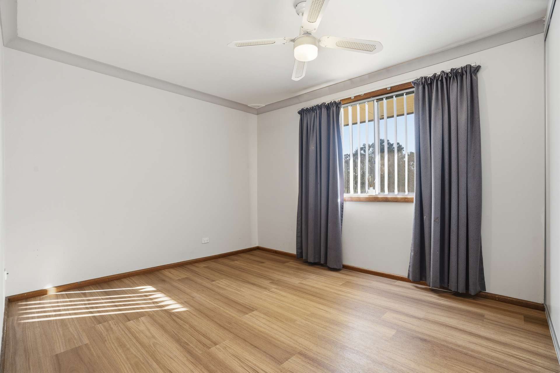 69 Mclaughlan Street, Cumnock Auction by Farmbuy.com - image 5