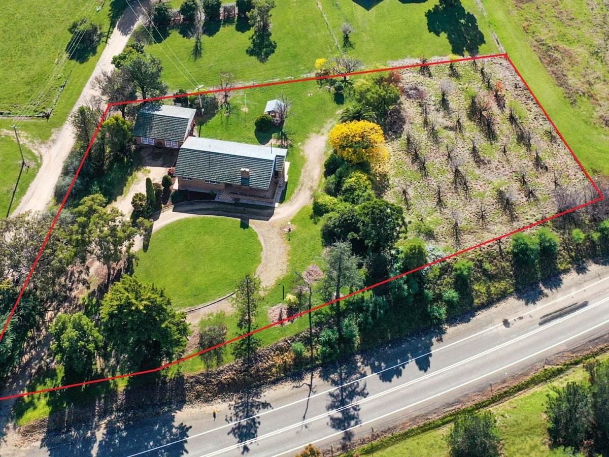 529 Olympic Hwy North, Young Sold by Farmbuy.com - image 3