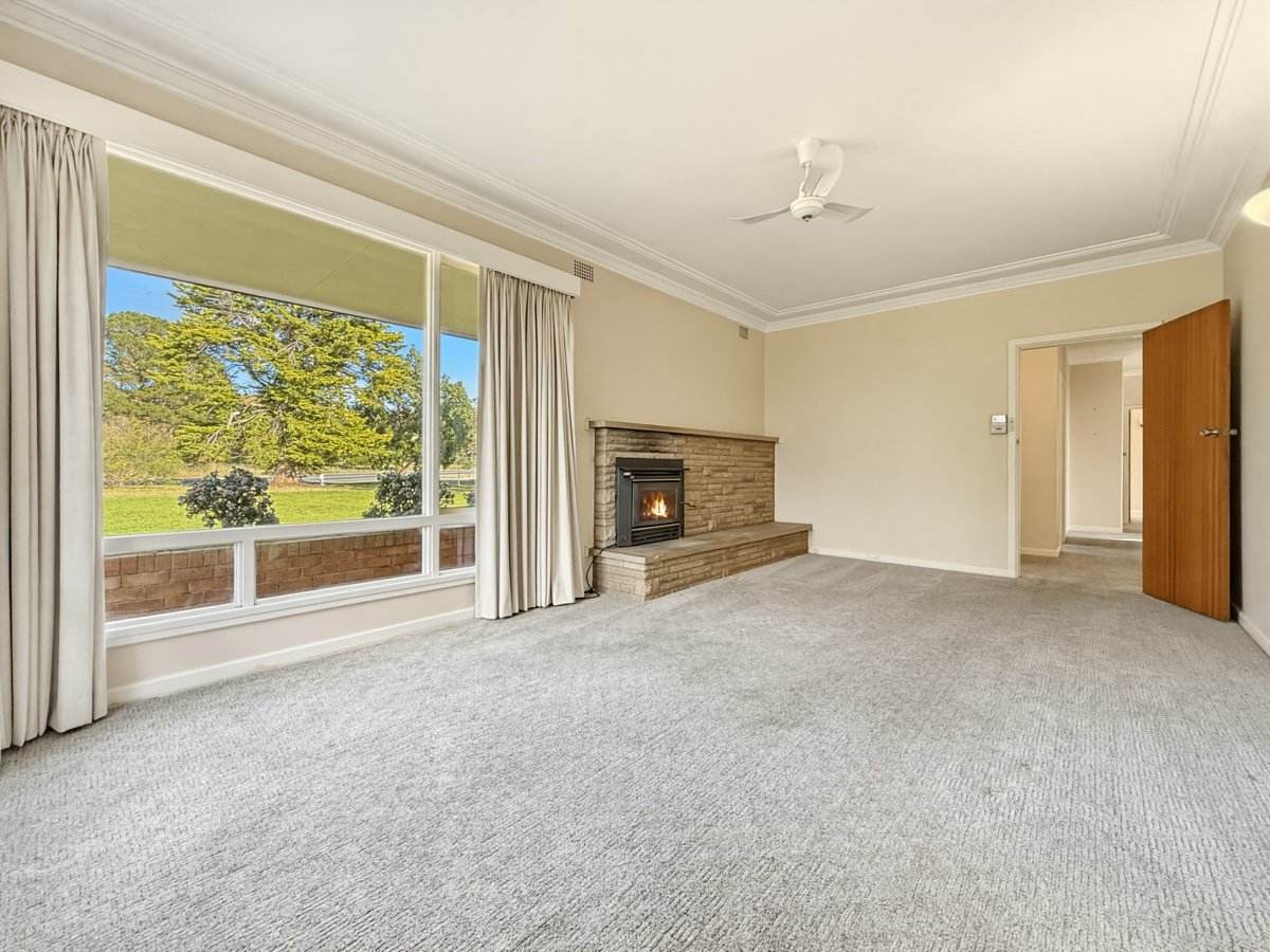 529 Olympic Hwy North, Young For Sale by Farmbuy.com - image 11