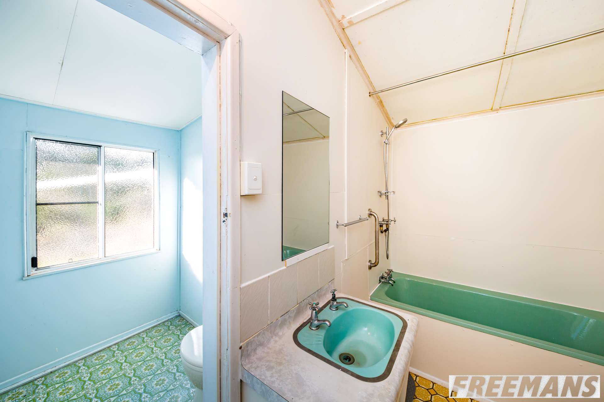 168 Burnett Highway, Glan Devon For Sale by Farmbuy.com - image 16
