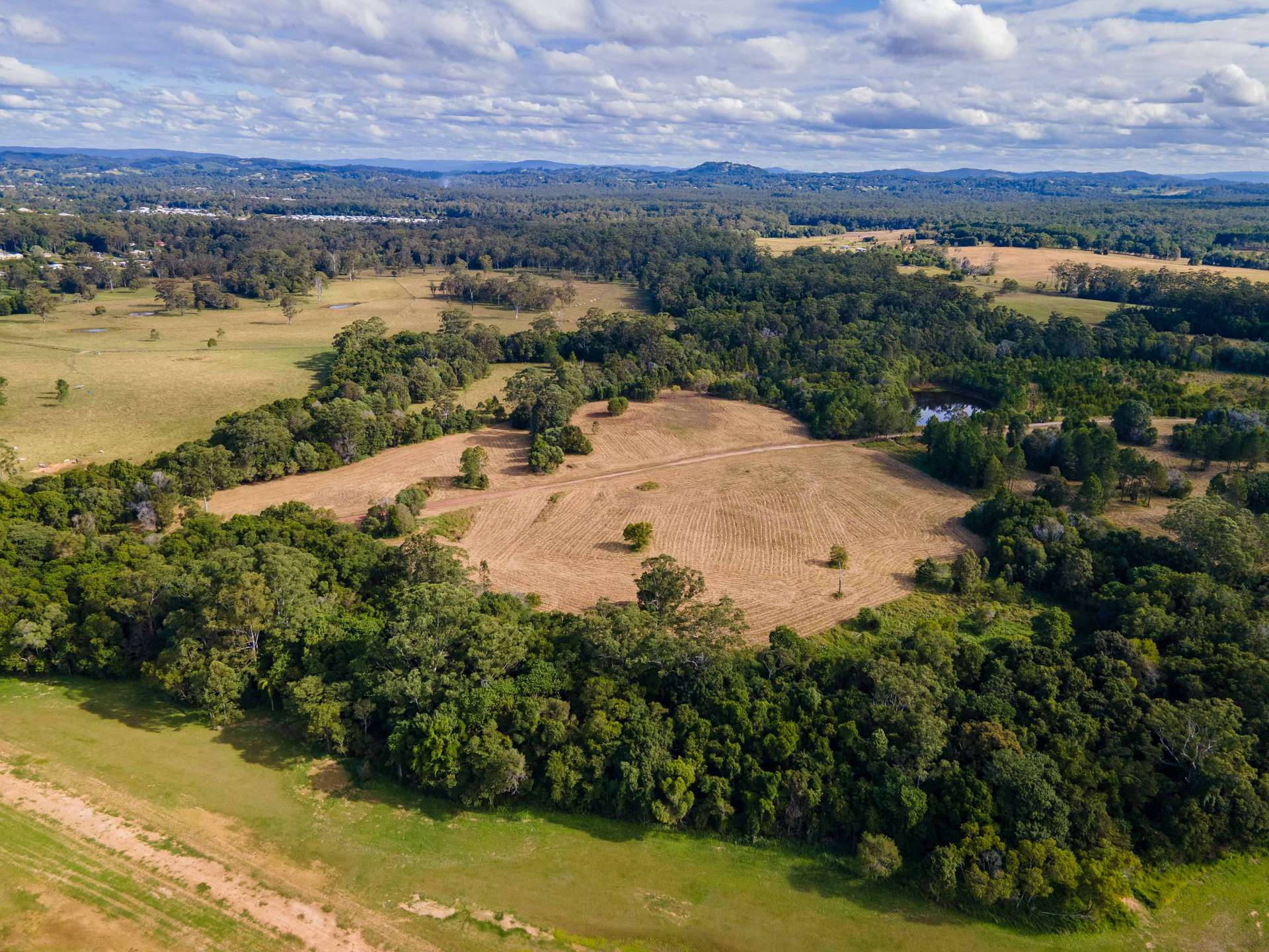 300 Kennedys Road, Lake Macdonald For Sale by Farmbuy.com - image 2