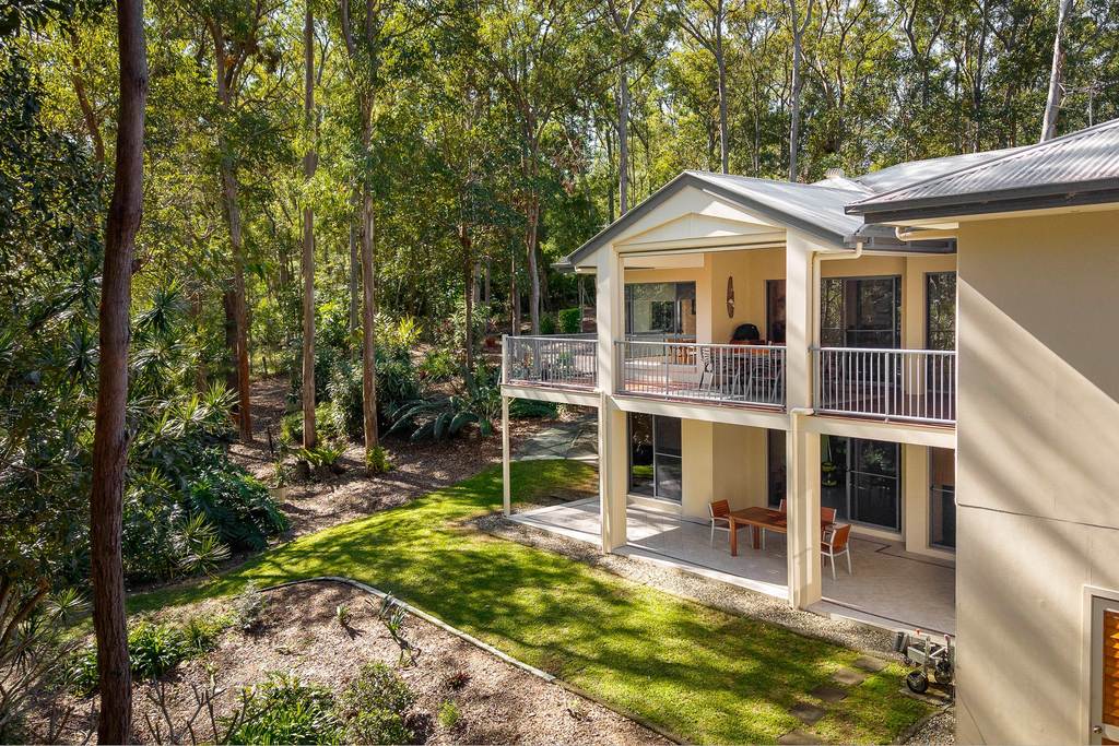 8 Corymbia Lane, Eatons Hill QLD 4037
