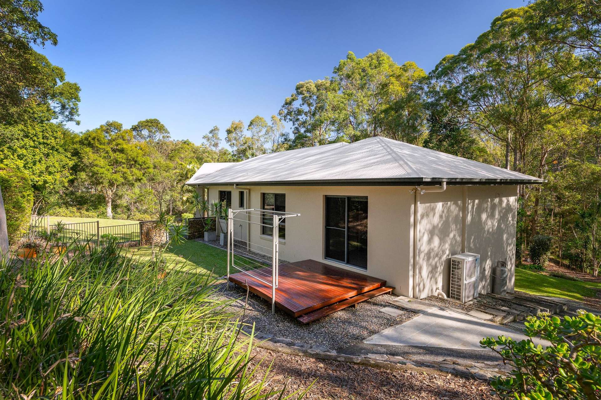 8 Corymbia Lane, Eatons Hill For Sale by Farmbuy.com - image 26