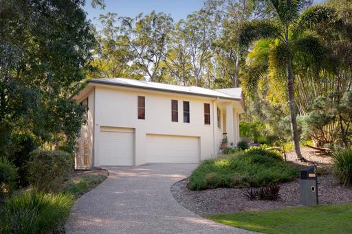 8 Corymbia Lane, Eatons Hill QLD 4037
