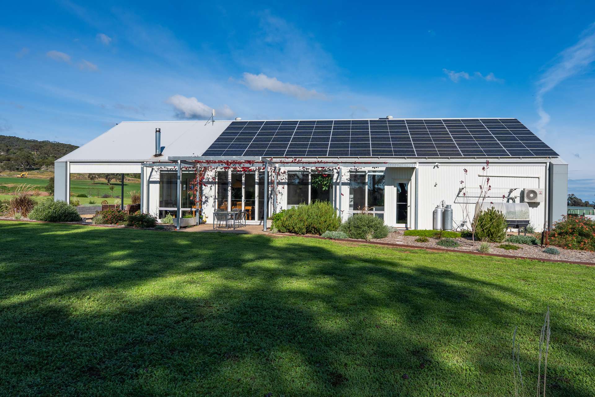 940 Coach Road, Culcairn For Sale by Farmbuy.com - image 3