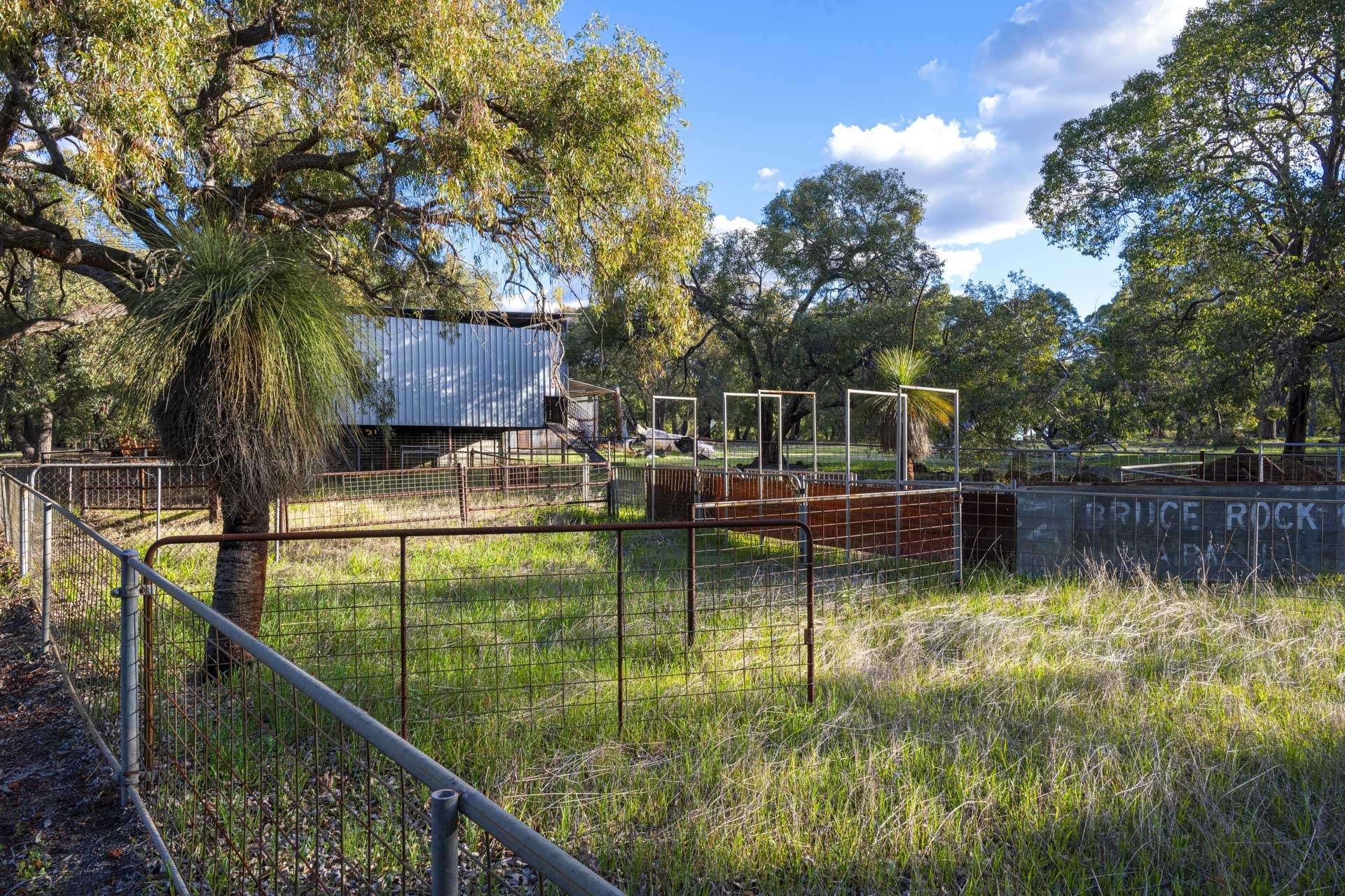 281 Crest Hill Road, Bindoon For Sale by Farmbuy.com - image 27
