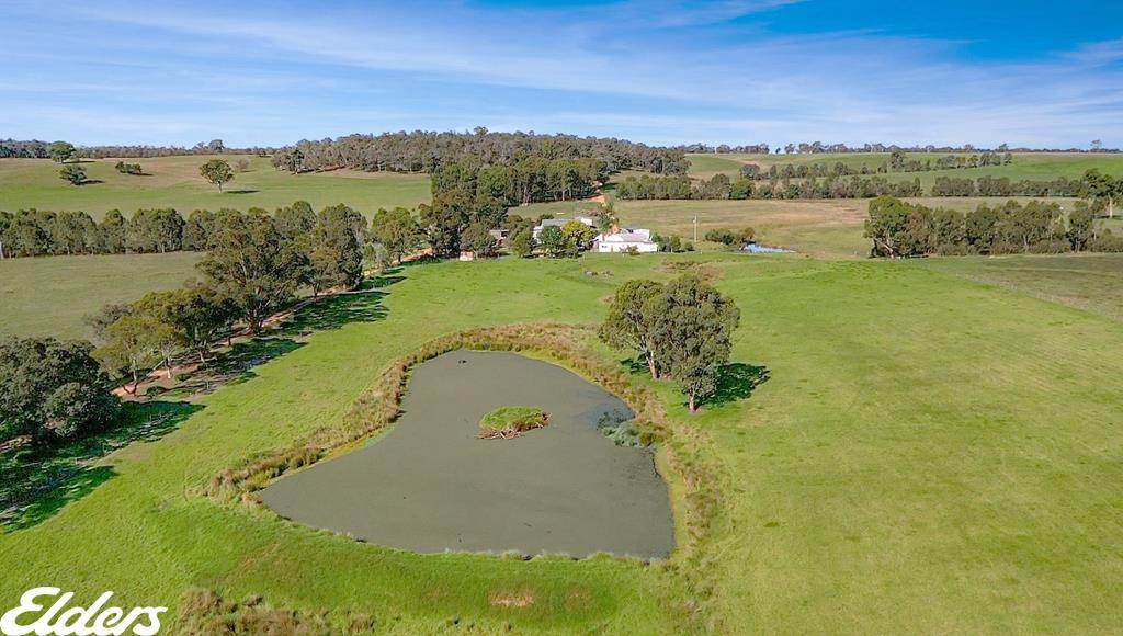 846 Boundary Road, Briagolong For Sale by Farmbuy.com - image 2