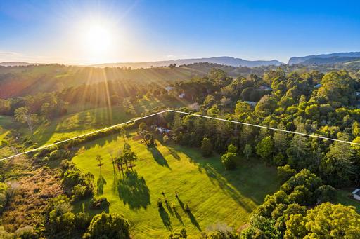 2156 Beechmont Road, Beechmont QLD 4211
