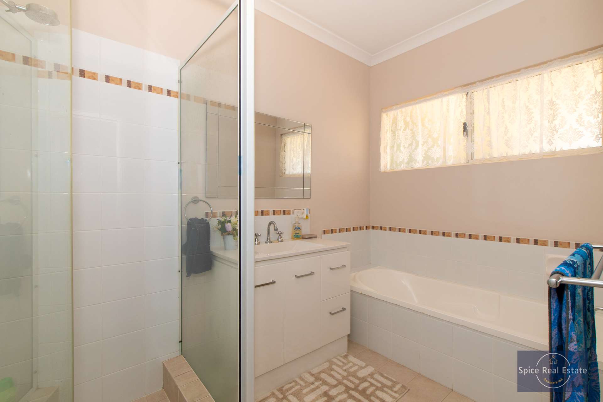 71 Sea Change Close, Hay For Sale by Farmbuy.com - image 11