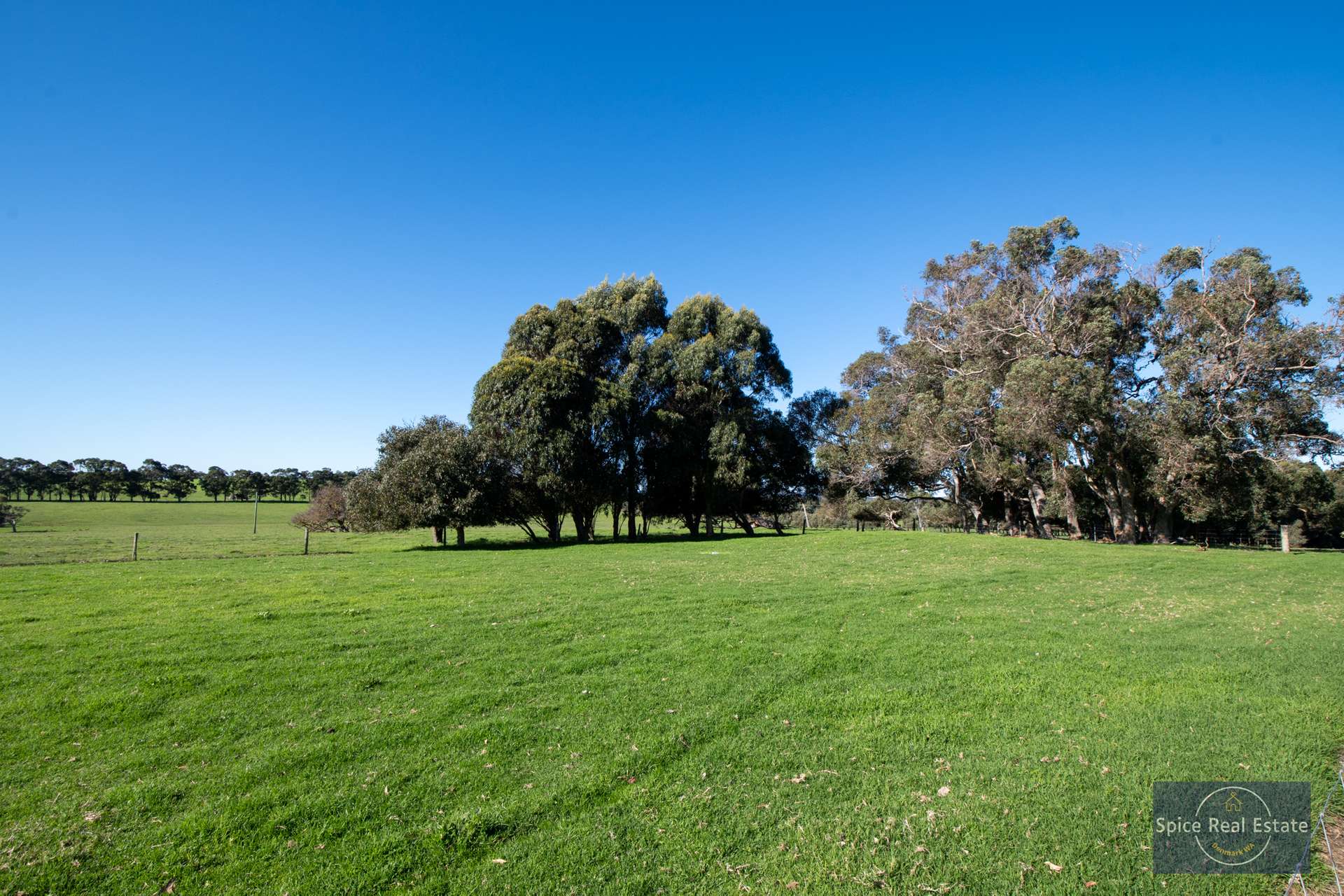 71 Sea Change Close, Hay For Sale by Farmbuy.com - image 3