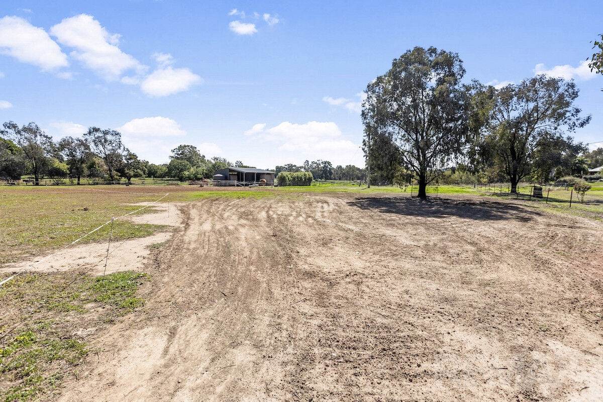 16 Kapooka Road, San Isidore For Sale by Farmbuy.com - image 20