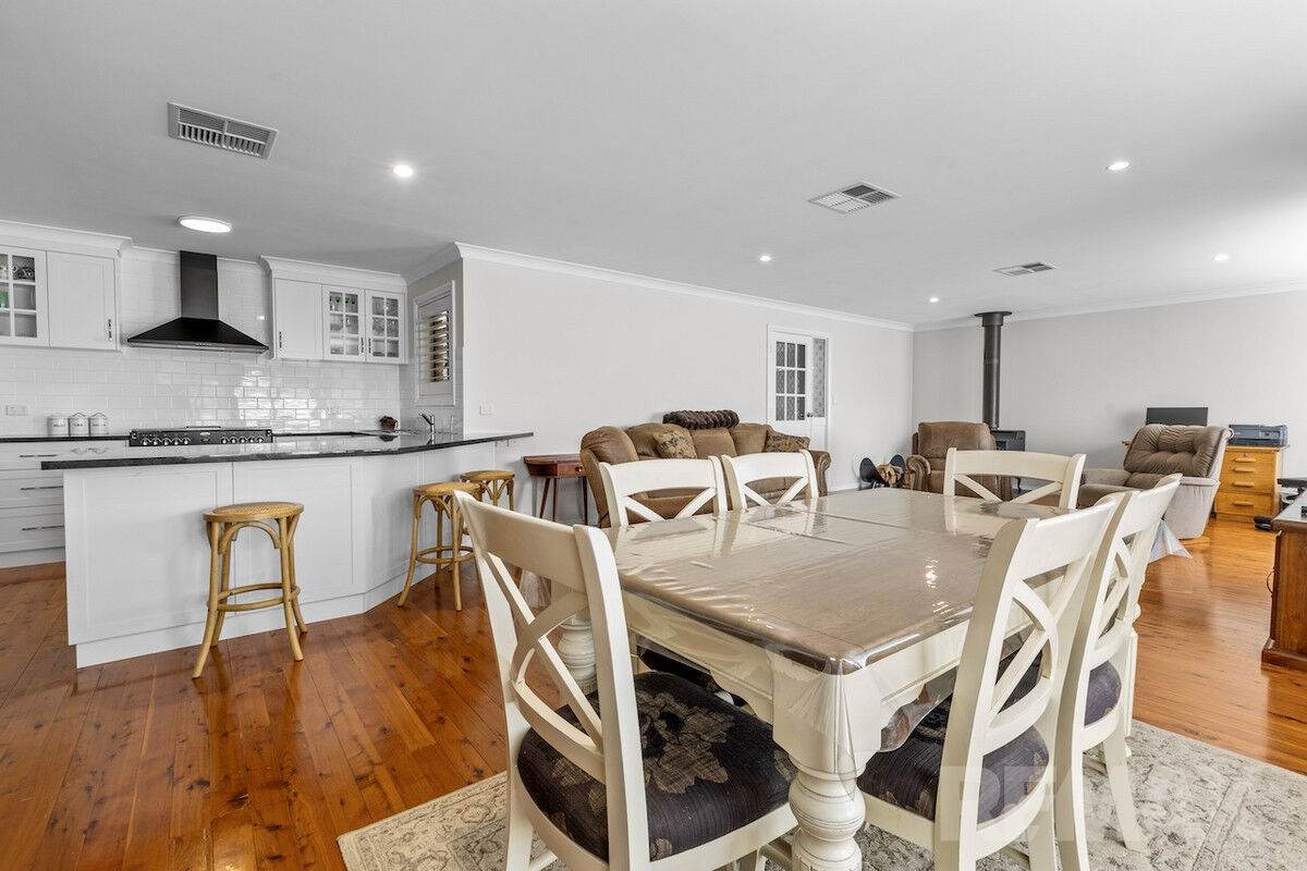 16 Kapooka Road, San Isidore For Sale by Farmbuy.com - image 7