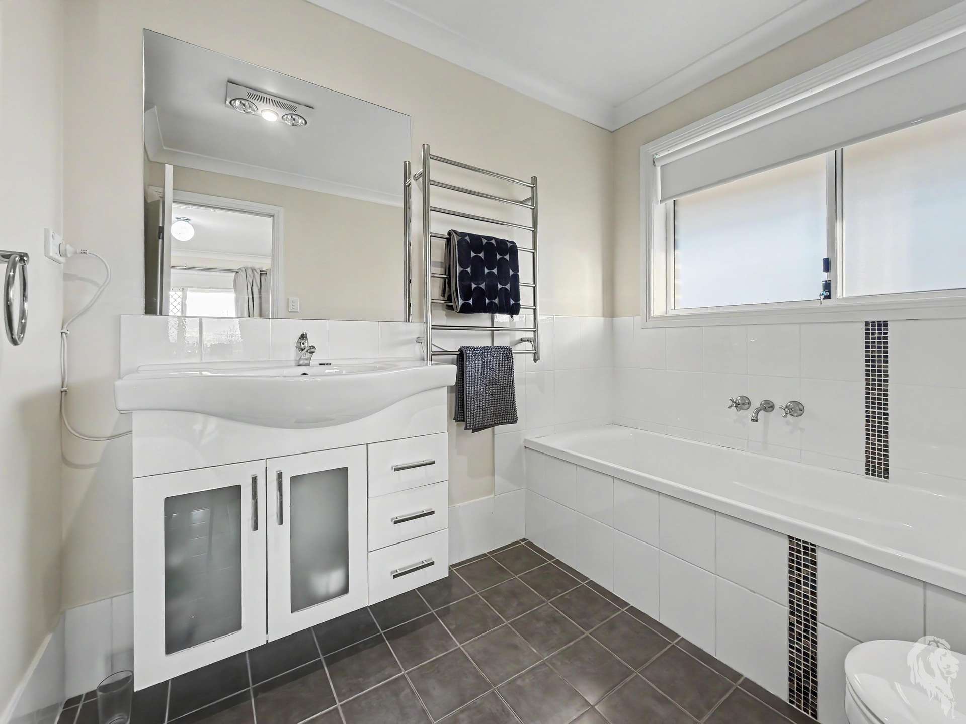 202 Riverside Drive, Narrabri For Sale by Farmbuy.com - image 13