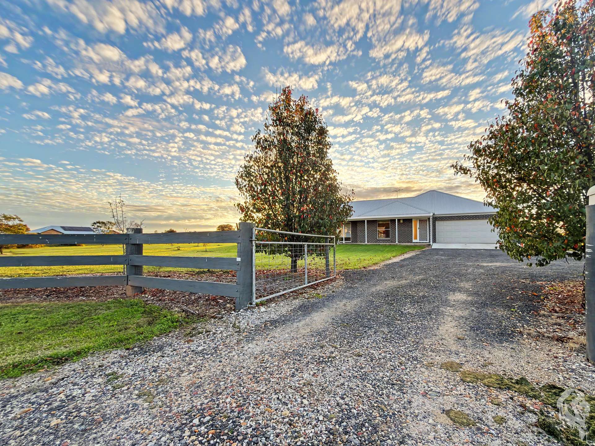 202 Riverside Drive, Narrabri For Sale by Farmbuy.com - image 2