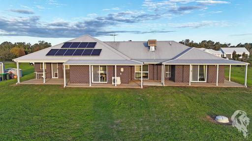 202 Riverside Drive, Narrabri NSW 2390