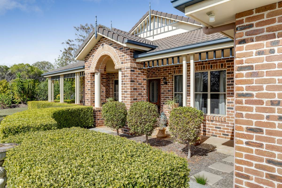 48 Cotswold Hills Drive, Cotswold Hills For Sale by Farmbuy.com - image 3