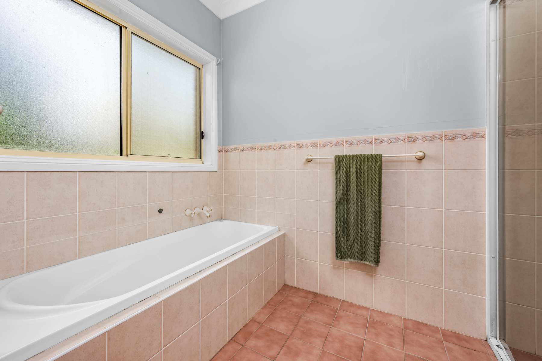 5 Faulkland Road, Gloucester For Sale by Farmbuy.com - image 16