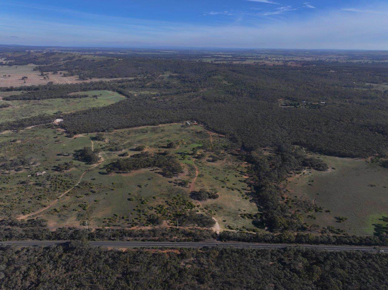 6803 Calder Highway, Wedderburn For Sale by Farmbuy.com - image 2