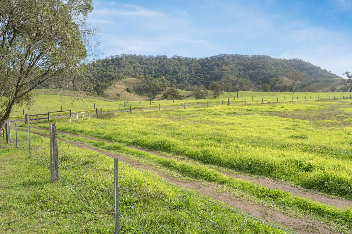 680 Summer Hill Road, Summer Hill For Sale by Farmbuy.com - image 22