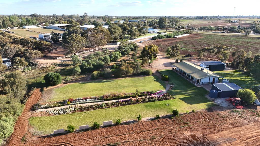 15 Coburn Road, Nyah VIC 3594