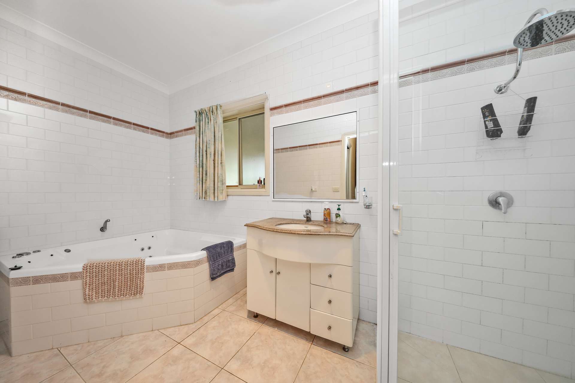 98-102 Blowering Road, Tumut For Sale by Farmbuy.com - image 11