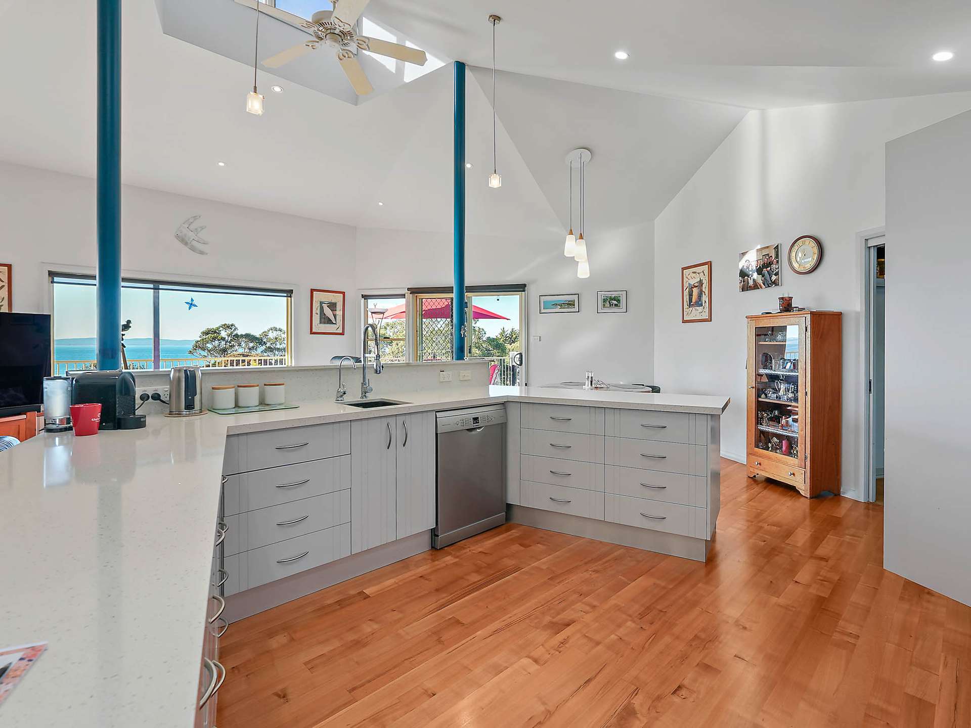 3 Kennedia Place, Swansea For Sale by Farmbuy.com - image 9