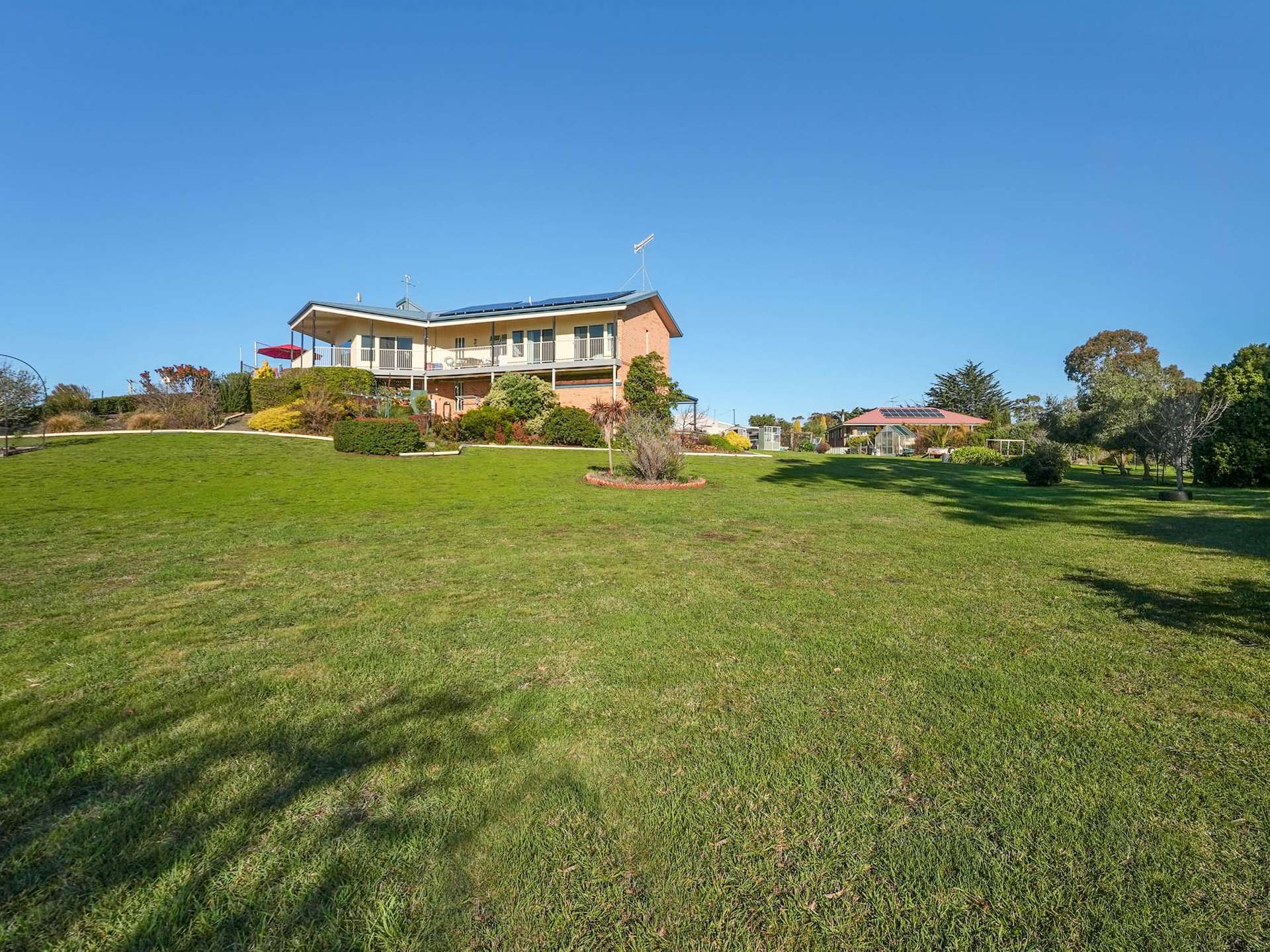 3 Kennedia Place, Swansea For Sale by Farmbuy.com - image 24