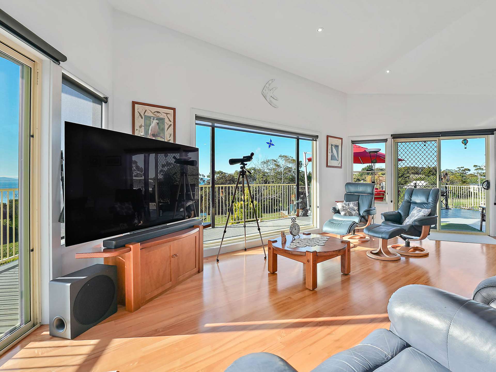3 Kennedia Place, Swansea For Sale by Farmbuy.com - image 6