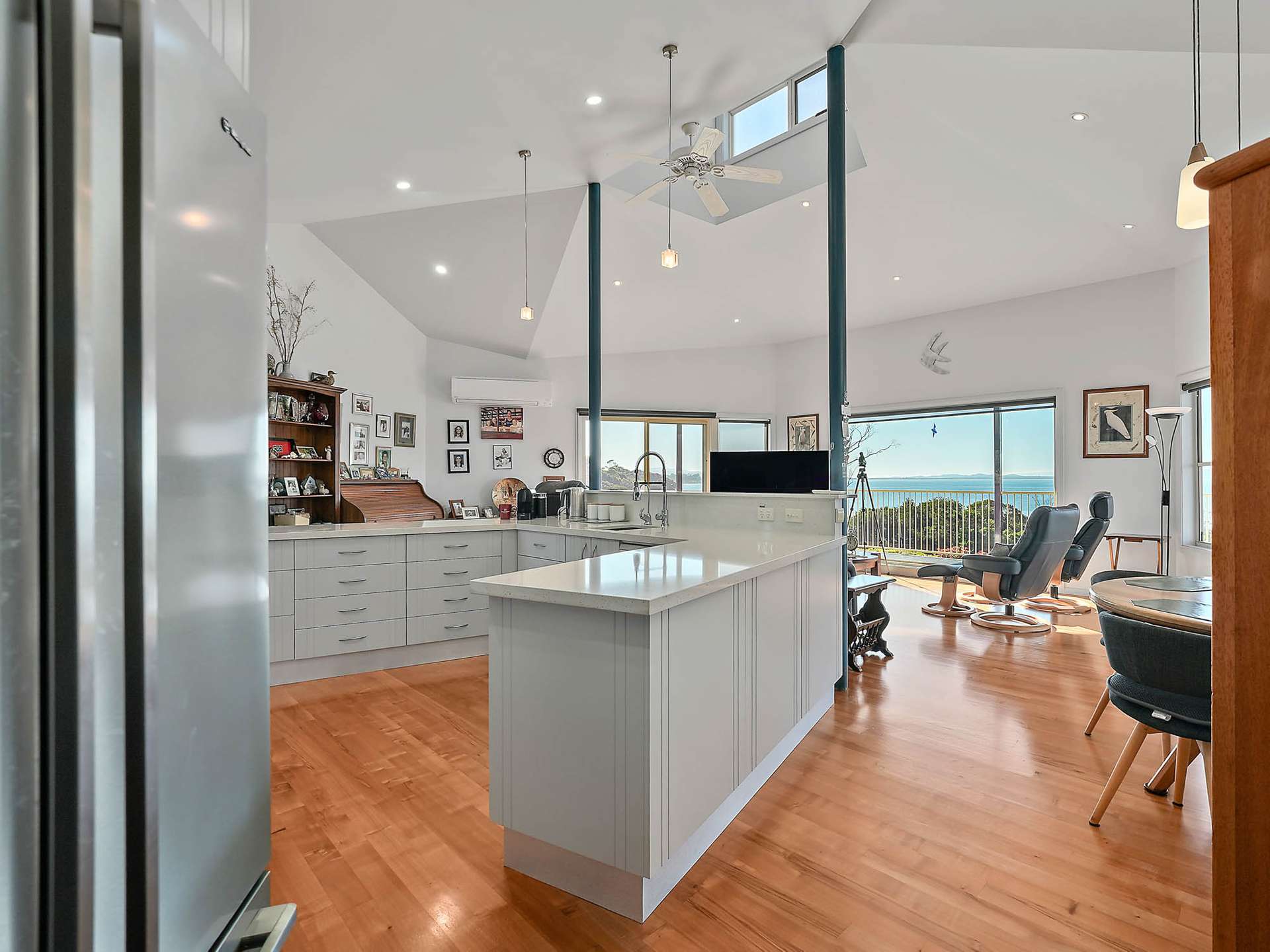 3 Kennedia Place, Swansea For Sale by Farmbuy.com - image 8