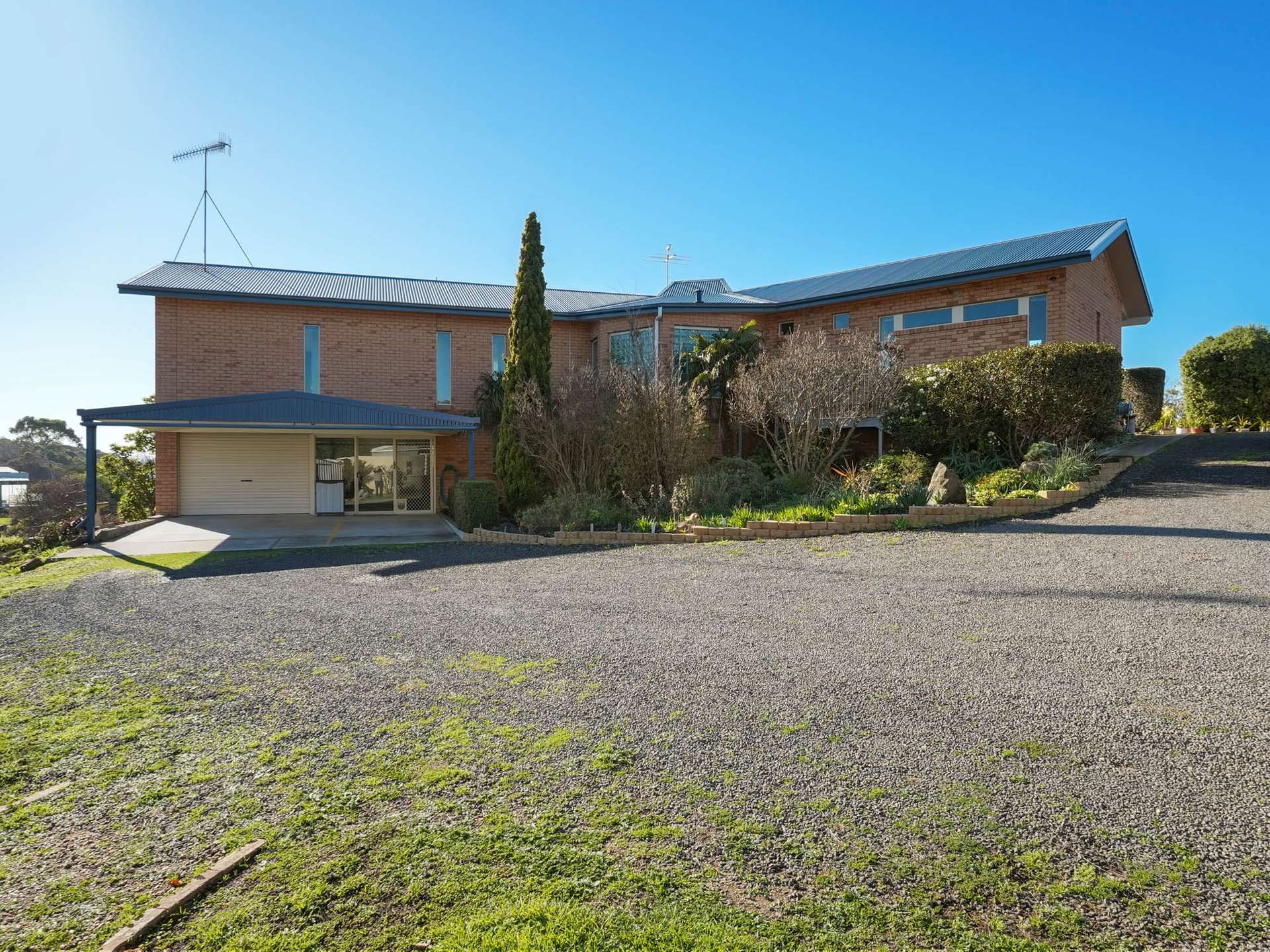 3 Kennedia Place, Swansea For Sale by Farmbuy.com - image 21