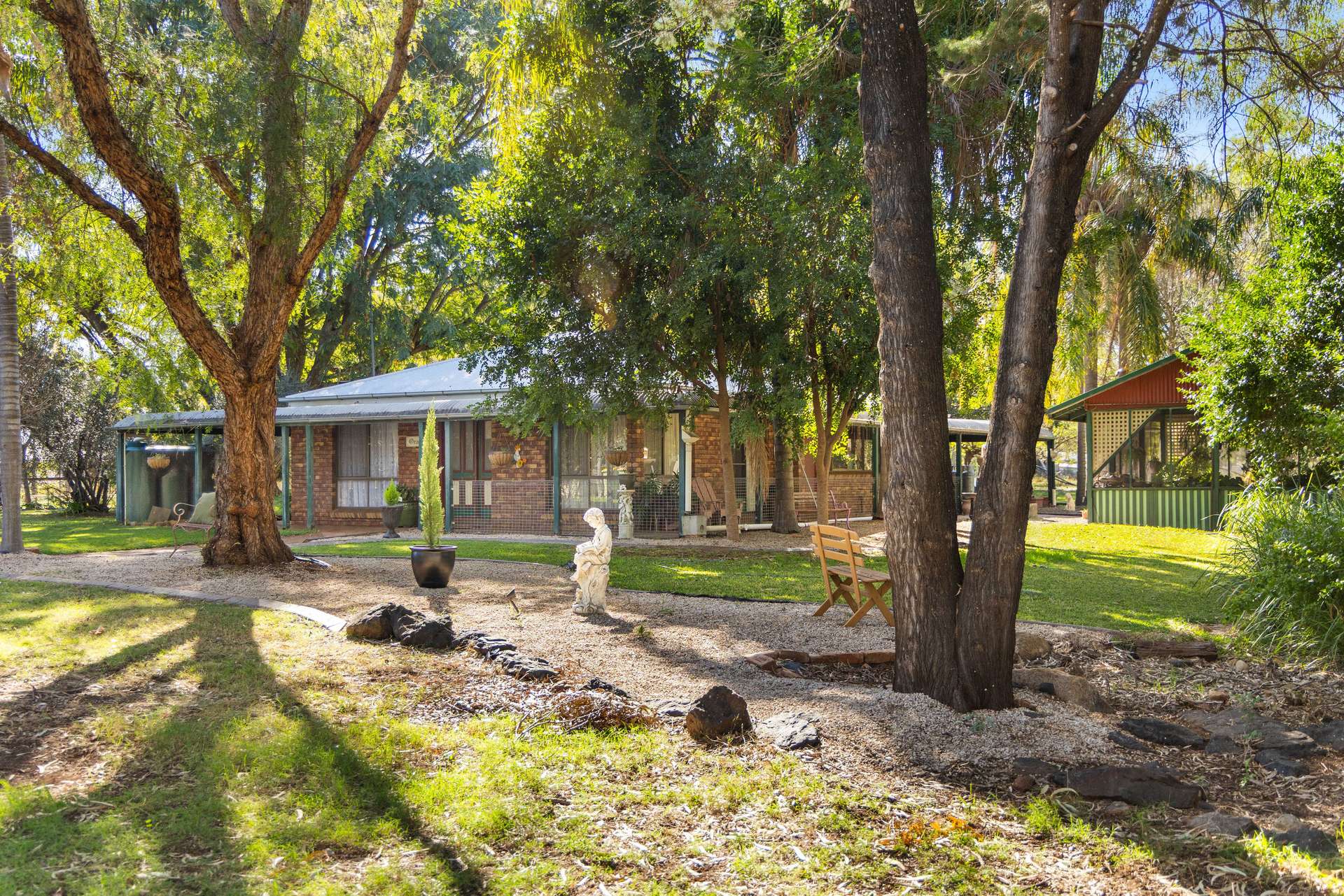 54 Lorrimer Street, Oakey For Sale by Farmbuy.com - image 1