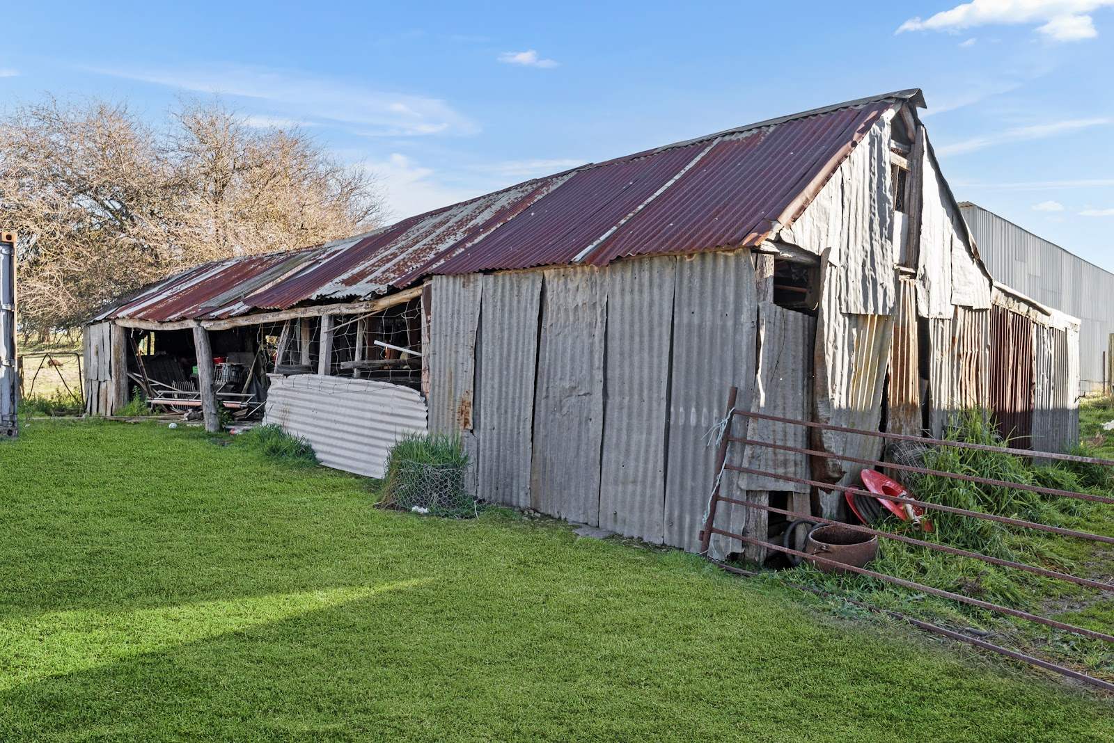 2696 Middle Arm Road, Roslyn For Sale by Farmbuy.com - image 2