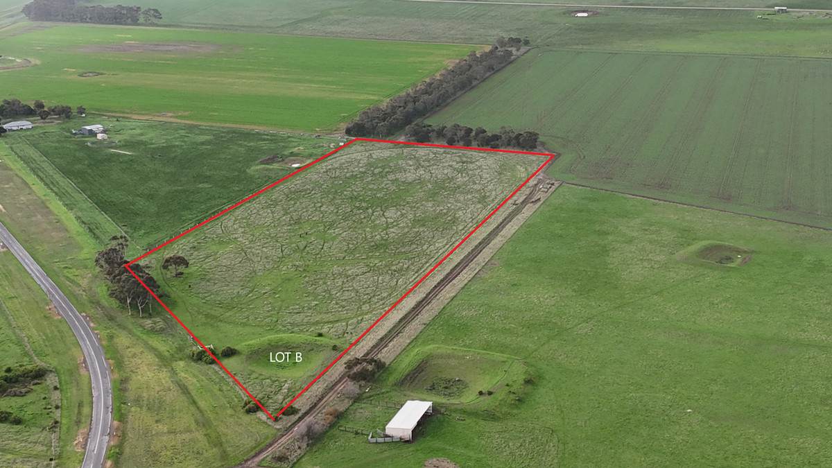 2765 Foxhow Road, Foxhow For Sale by Farmbuy.com - image 3