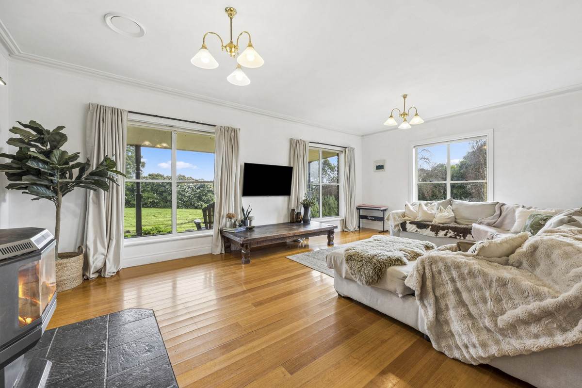 999 Centre Road, Cooriemungle For Sale by Farmbuy.com - image 11