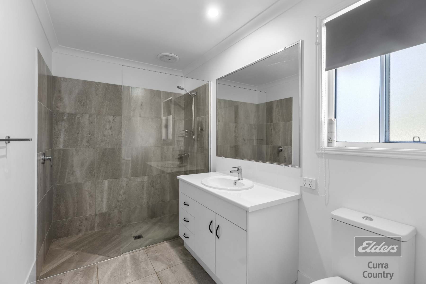 20 Carmel Crescent, Curra For Sale by Farmbuy.com - image 9