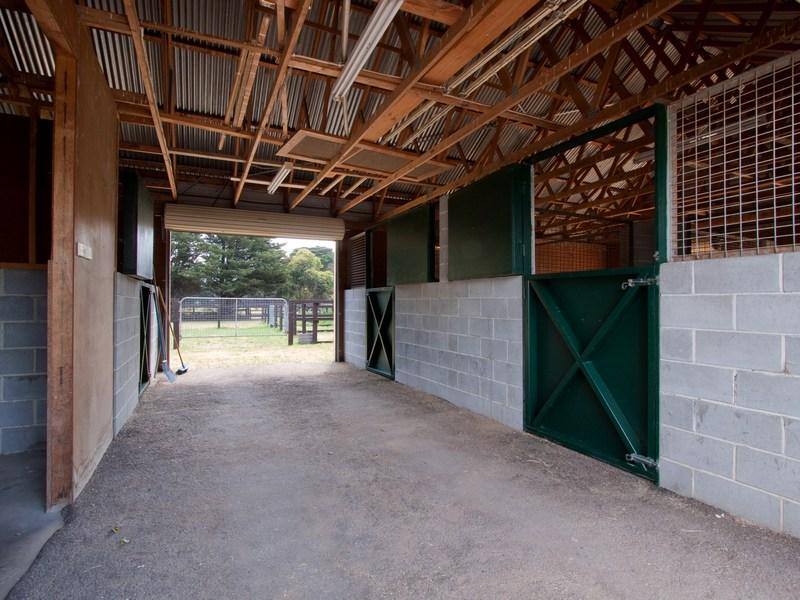 3215 Ballarto Road, Pakenham South For Sale by Farmbuy.com - image 19