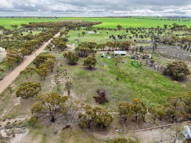 48 Bourke Street, Meckering For Sale by Farmbuy.com - image 1
